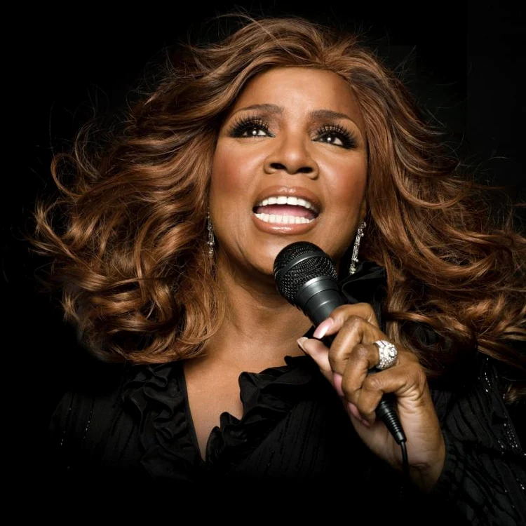 Gloria Gaynor e dependentă de... ceai de muşeţel