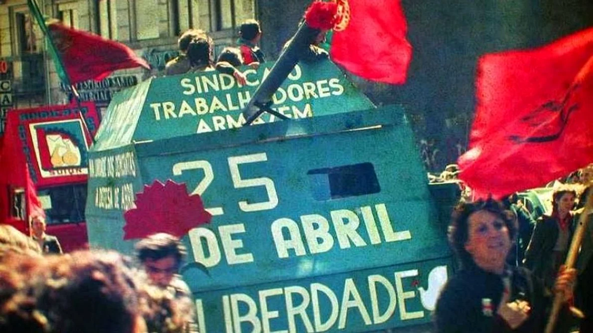Revoluţia garoafelor roşii: trecerea la democraţie în Portugalia jpeg