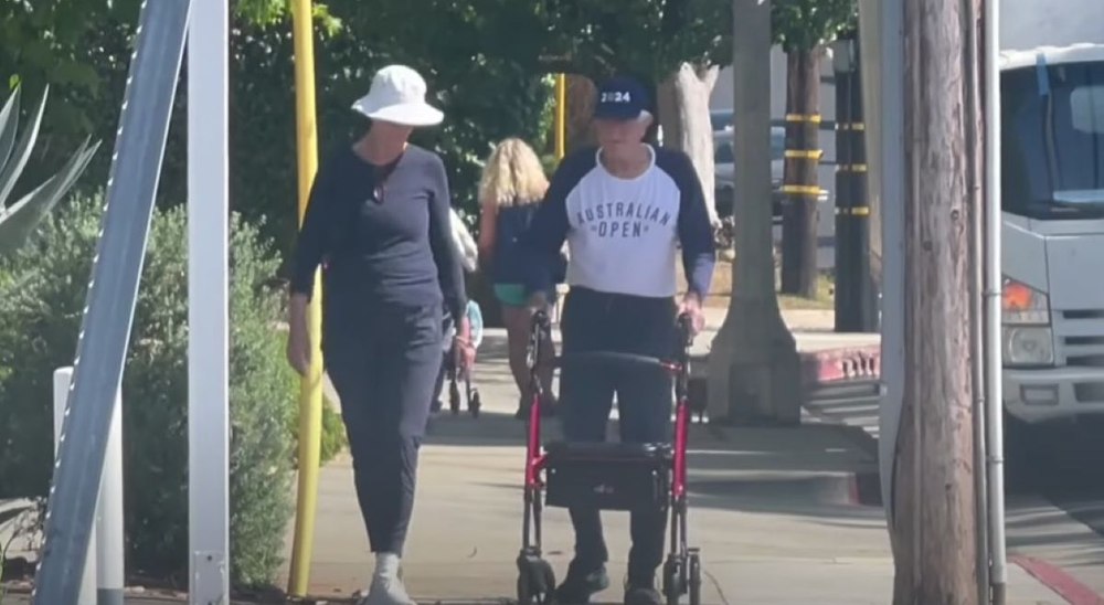 Actorul George Lazenby, al treilea James Bond, prima apariție publică după anunțul retragerii din lumea filmului VIDEO