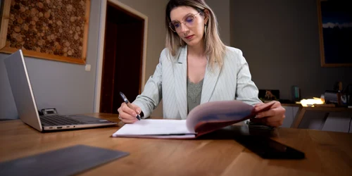 Diana Buzoianu Facebook jpg