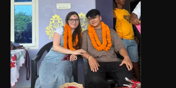Daniela și Balaram, în Nepal FOTO: captura video 