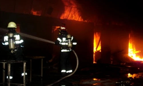 incendiu noaptea 1 jpeg