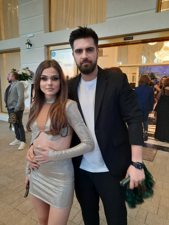 Alex Leonte și Theo Rose