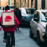 Livrator  Sursa Pixabay jpg