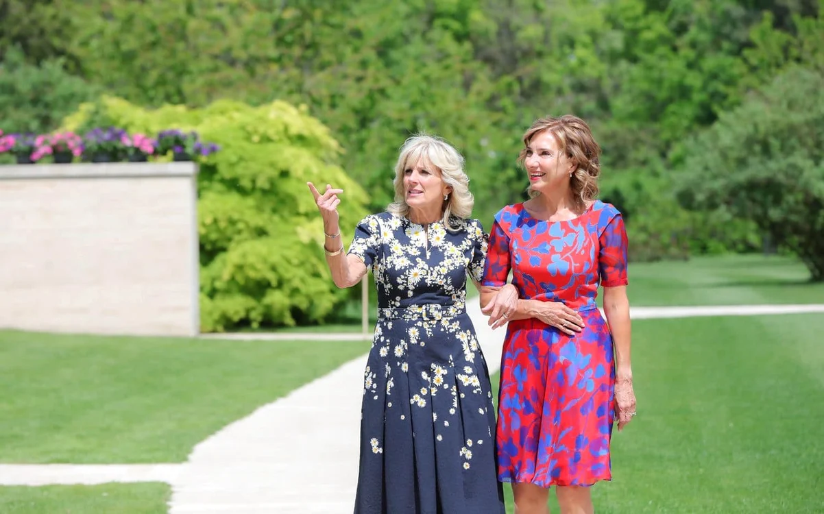 Carmen Iohannis si Jill Biden in Romania scoala elevi ucraineni (10) jpg
