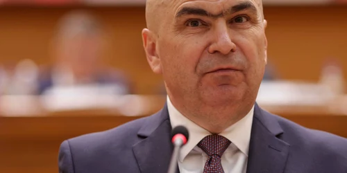 Ședințele camerelor reunite ale Parlamentului României organizate pentru asumarea răspunderii Guvernului pe pachetul 2 de măsuri fiscal-bugetare, în București. FOTO Inquam Photos / Octav Ganea