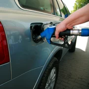 shutterstock 3864862 pompa peco benzinarie statie alimentare masina jpeg