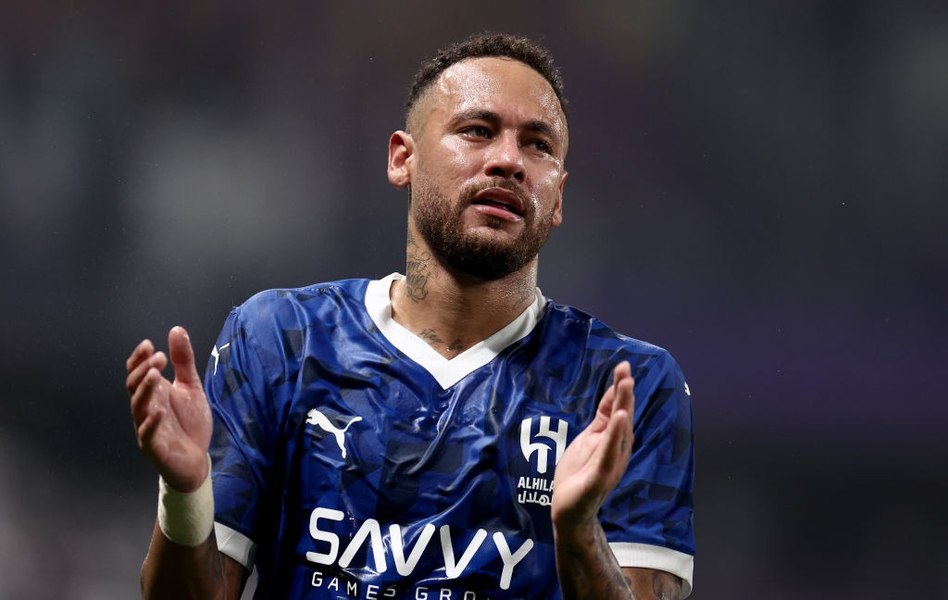 Neymar, „pacientul“ plătit regește de arabi: s-a „rupt“ din nou, dar va continua să-și ia salariul colosal