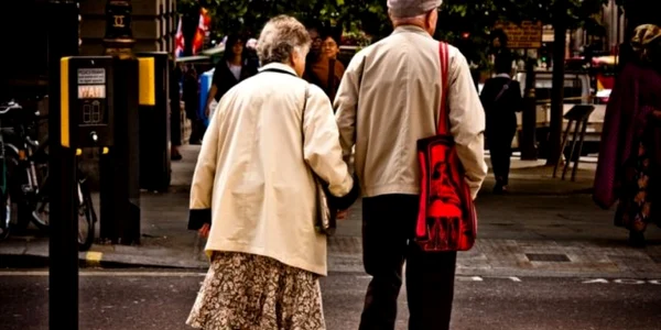Numărul pensionarilor se apropie de al angajaţilor FOTO Adevărul