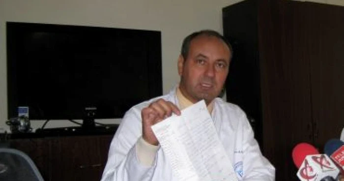 Piteşti: Smântână expirată expusă spre vânzare într-un hipermarket