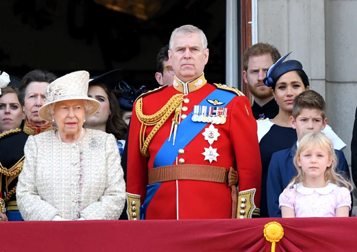 Experții susțin că Meghan Markle își cunoaște mult mai bine rolul în familia regală britanică