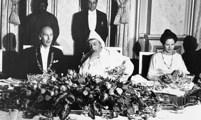 Concubina Farida Cherkaoui cu Regele Hassan al II lea al Marocului și Valery Giscard d Estaing la Palatul Elysee    profimedia 0751807797 jpg