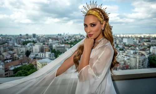 iulia vantur jpeg