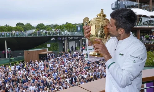 novak djokovic trofeu wimbledon jpeg