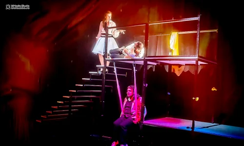 Elise Wilk şi teatrul adolescenţilor jpeg