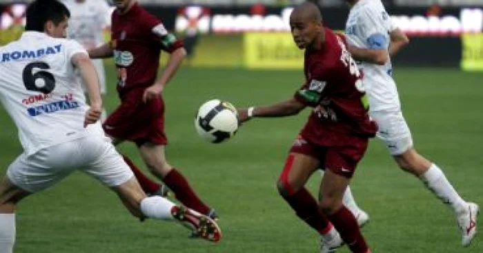 FOTBAL: Traore şi Alcantara aduc victoria echipei CFR Cluj, la Bistriţa