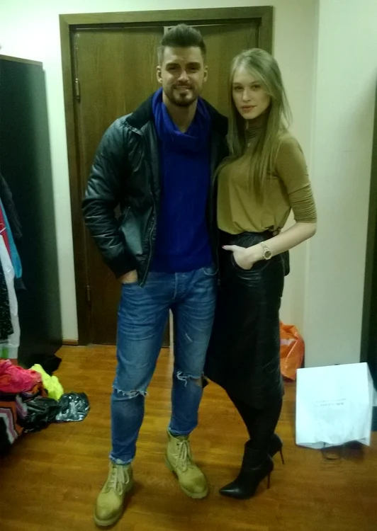 Gina Chirilă, iubita lui Bogdan Vlădău, îl consola pe acesta după aflarea rezultatelor