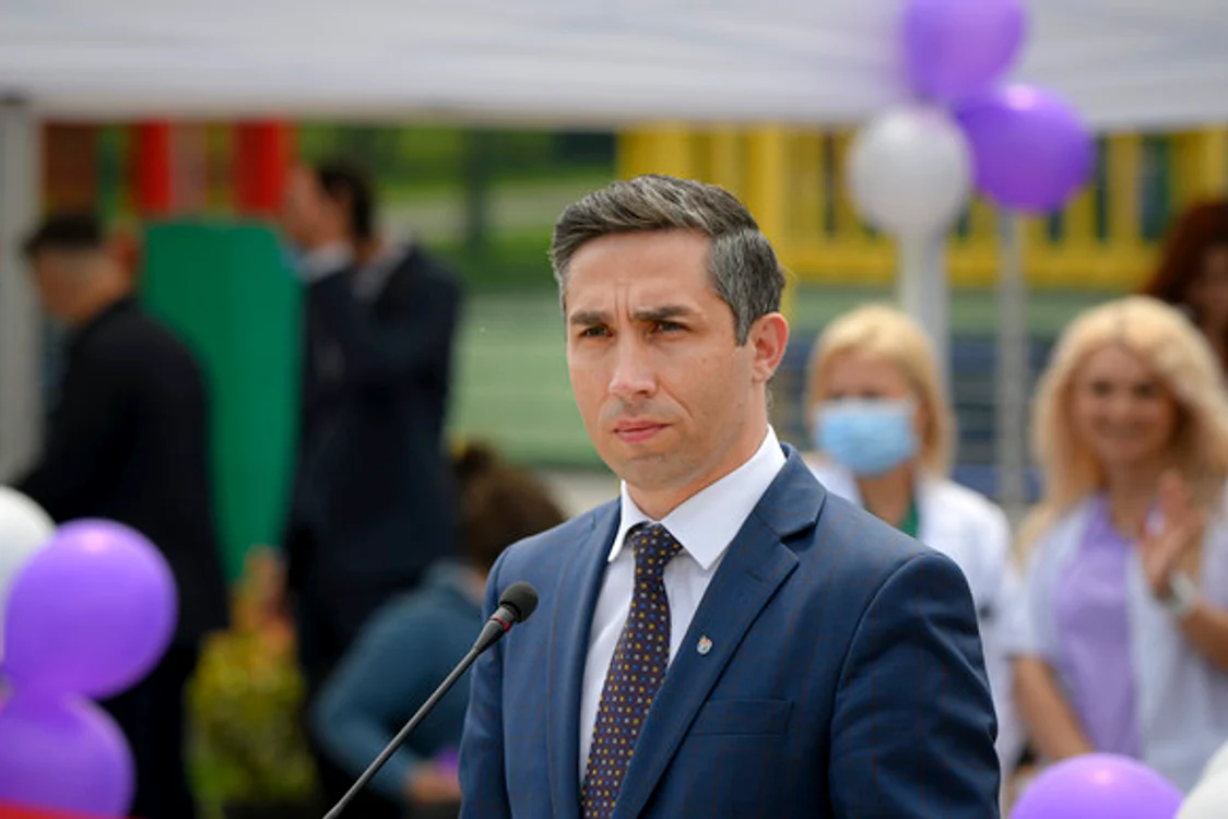 
    Dr. Valeriu  Gheorghiţă  