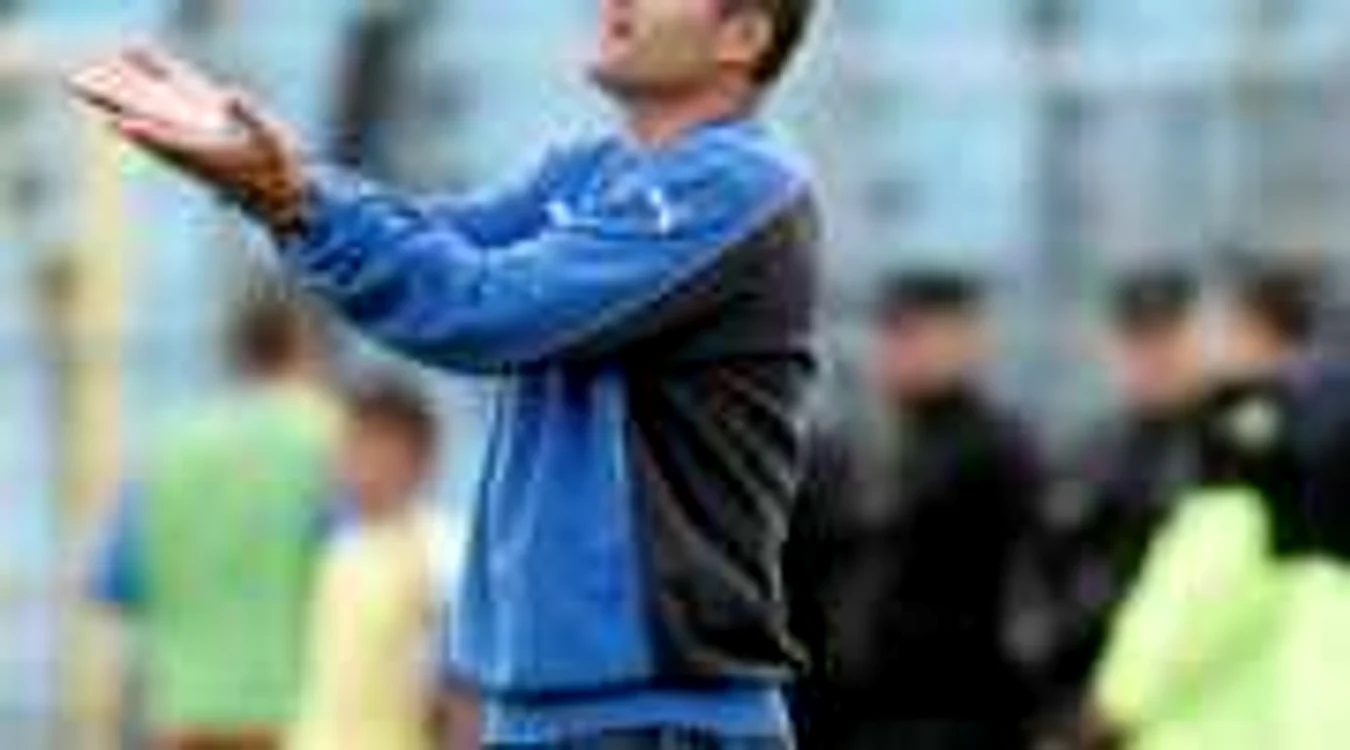 FOTBAL: Ioan Ovidiu Sabău îndeamnă la prudenţă