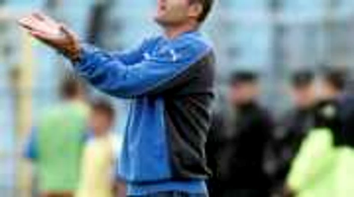 FOTBAL: Ioan Ovidiu Sabău îndeamnă la prudenţă