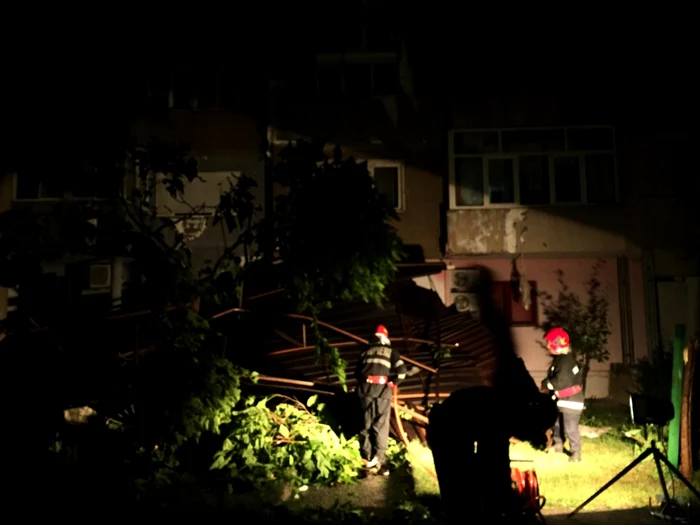 Furtunile au făcut ravagii