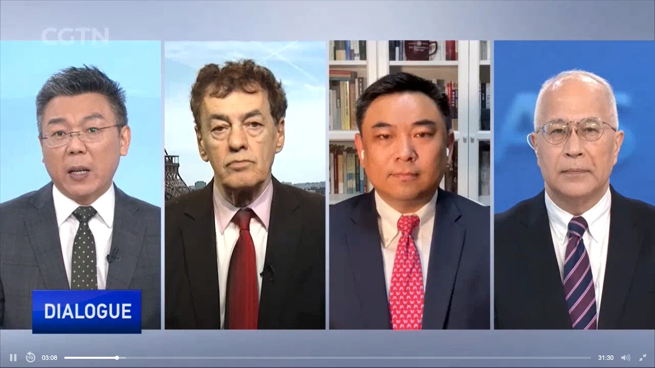 Foto: Xu Qinduo (moderator emisiunea Dialogue), Prof. Joav Toker, Dr. Zhao Hai, Einar Tangen