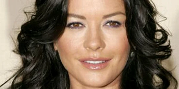 Chaterine Zeta Jones este în rolul principal 
