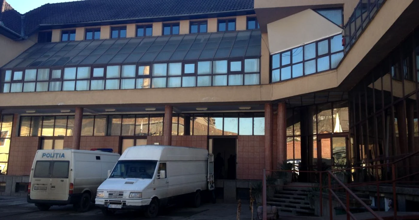 Adresele sediilor locale ale unităţilor vamale pot fi găsite pe www.customs.ro
