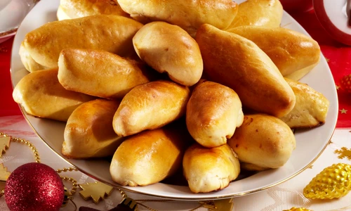 Filled Pastries with Apples and Raisins jpeg