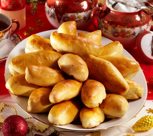 Filled Pastries with Apples and Raisins jpeg