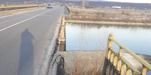 Podul rutier Drăgășani peste Olt legătura dintre județele Vâlcea și Olt Foto DRDP Craiova jpeg