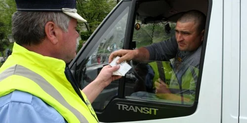 Poliţiştii au oprit în trafic 49 de autovehicule Foto: arhivă