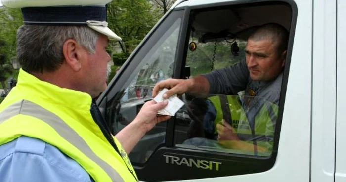 Poliţiştii au oprit în trafic 49 de autovehicule Foto: arhivă