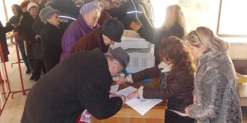 Pensionarii au fost primii la analizele gratuite