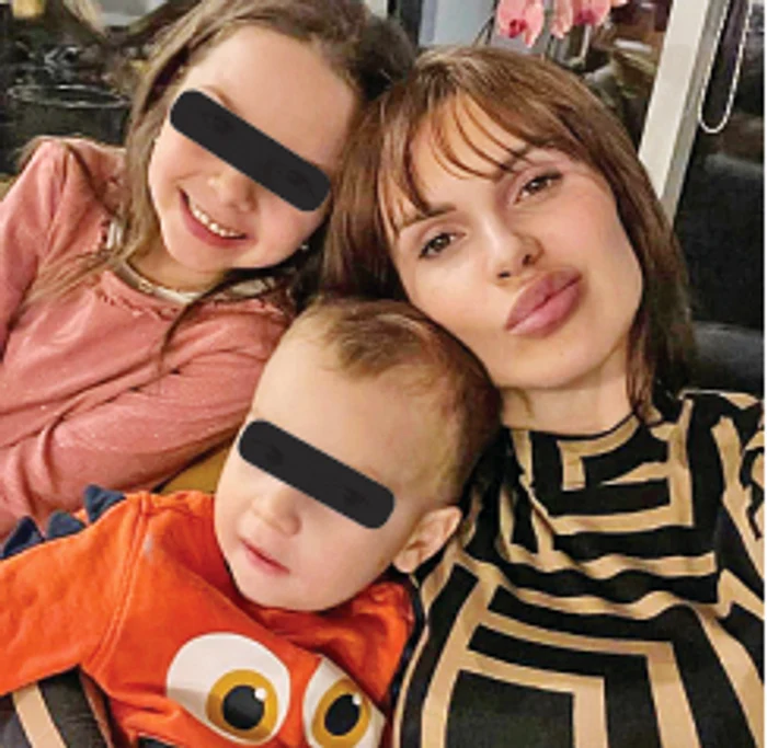 Tânăra şi-a luat copiii în braţe şi a sărit de la etajul 10