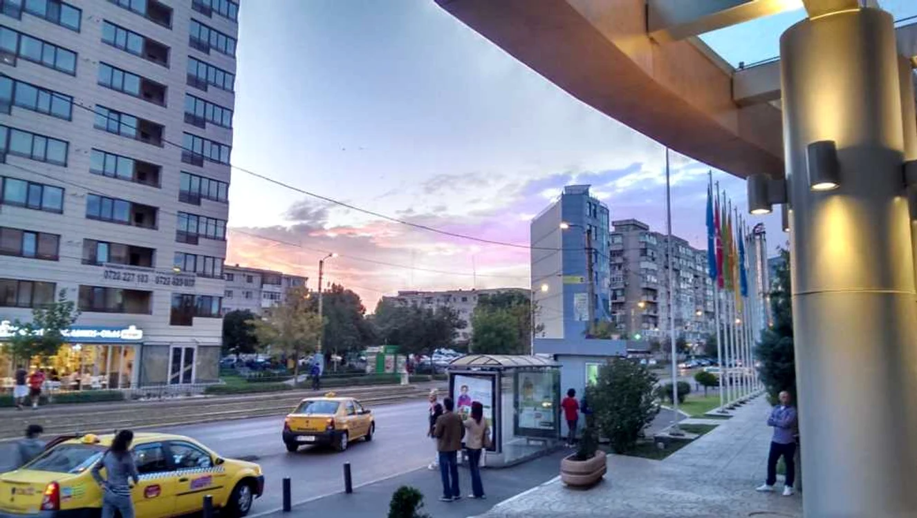 poze realizate cu htconemini foto razvan baltaretu/adevarul