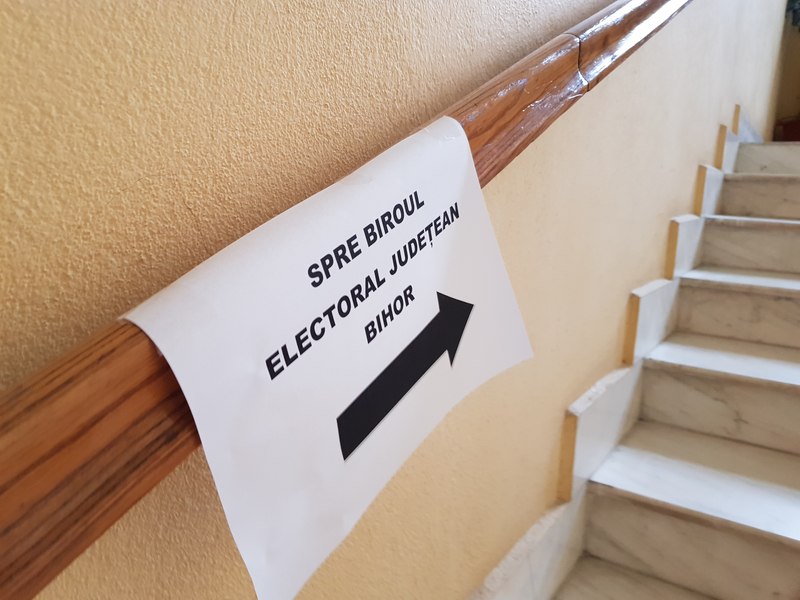 Motivul pentru care magistrații dau năvală să se înscrie în Birourile Electorale din Bihor. În trecut nu s-au înghesuit