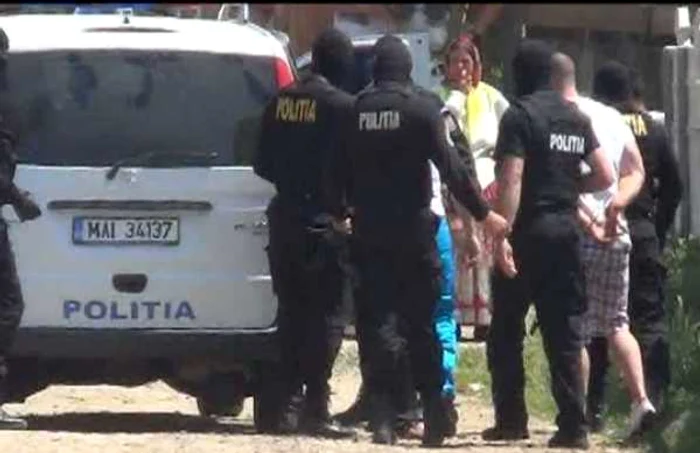 Un tânăr de 20 de ani și complicii săi au fost condamnați la închisoare cu suspendare FOTO Arhivă