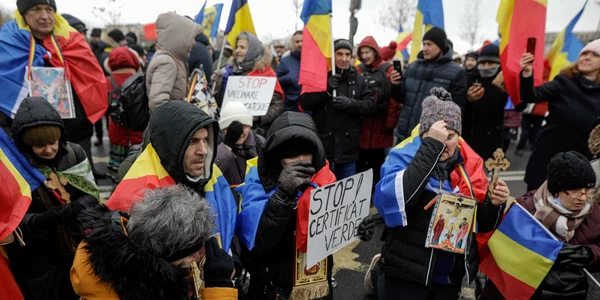 protest aur parlament jpg