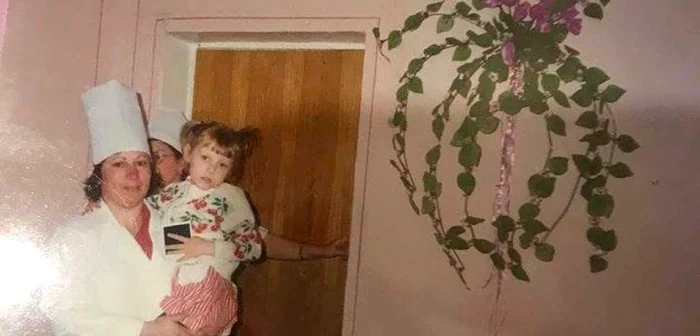 Scrisoarea pe care o tânără din America le-a scris-o părinţilor biologici din Republica Moldova: „Vă sunt atât de recunoscătoare că m-aţi dat în adopţie...”