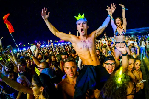 Steve Aoki Neversea (2) jpg