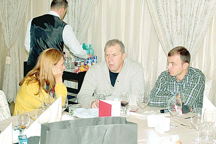 Kassandra, fiica  familiei Rotariu,  suferă de  osteomielită