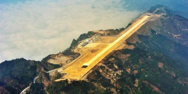aeroport pericol