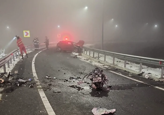 Motorul mașinii s-a desprins în urma impactului FOTO: DRDP Craiova