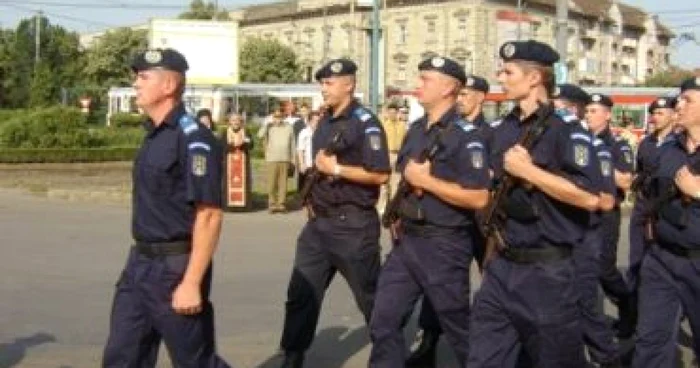 Jandarmeria Română va avea uniforme noi pentru personalul militar