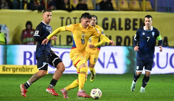 Ianis Hagi și colegii săi jpg