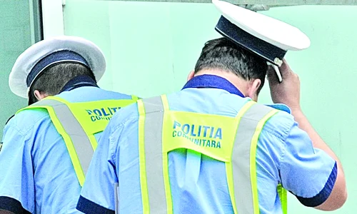 În procesul verbal este  specificat, clar, că Ştefan  Aneculăesei a fost amendat  pentru expresii jignitoare,  respectiv “bancuri la  adresa poliţiştilor” jpeg