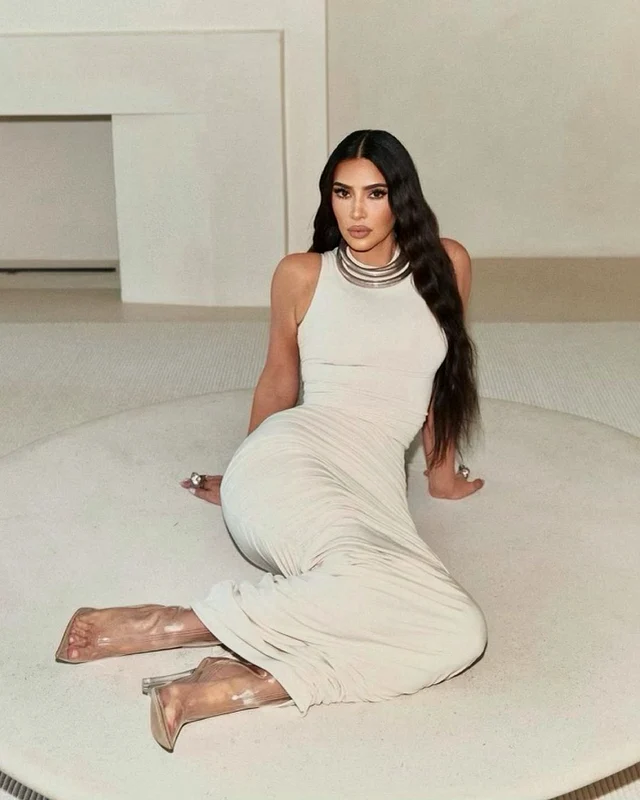 2 kim kardashian 1 jpg jpeg