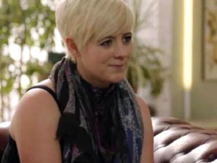 
    Amy a reuşit să învingă cancerul şi şi-a tatuat un sân foto: huffingtonpost.co.uk  