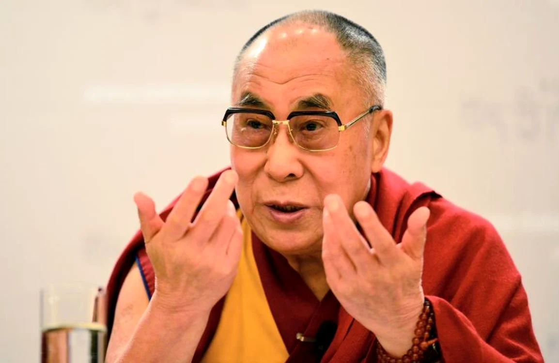 
    Dalai Lama rămâne internet, deşi iniţial a mers la clinică pentru nişte analize de rutinăFoto: Getty  
